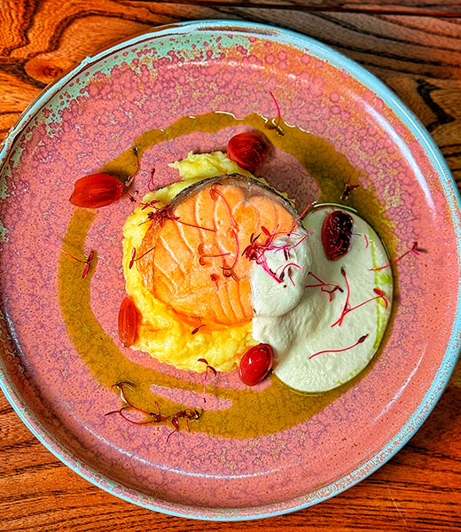 Медальон из семги