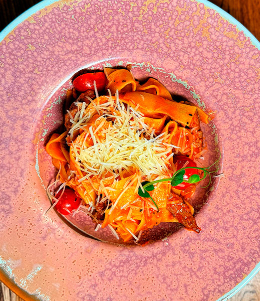 Спагетти с мясным рагу